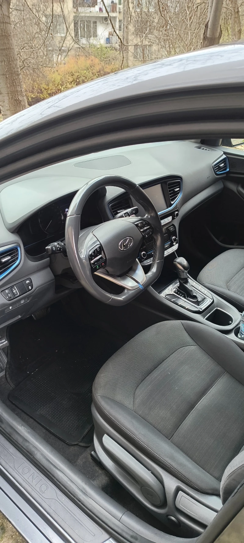 Hyundai Ioniq 1.6 Hibrid, снимка 8 - Автомобили и джипове - 52991617