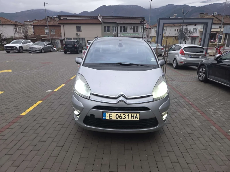 Citroen C4 Picasso, снимка 3 - Автомобили и джипове - 53377315