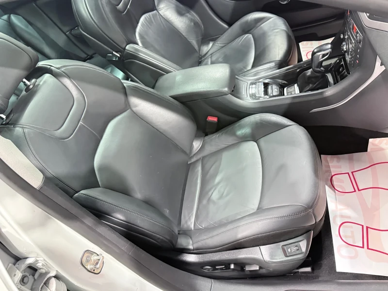 Citroen C5 * 2.2HDI* ПОДГРЕВ* ПАМЕТ* МАСАЖ* ПАНОРАМА* , снимка 9 - Автомобили и джипове - 53455830
