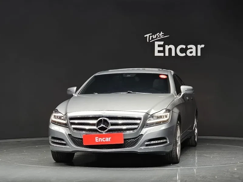 Mercedes-Benz CLS  - изображение 3