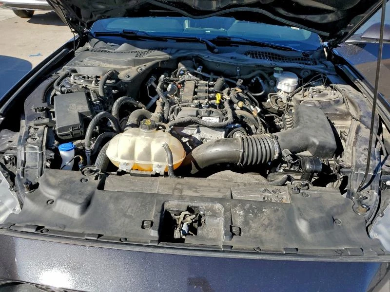 Ford Mustang Кожа* Подгрев* Keyless* Navi* Клип на мотор, снимка 12 - Автомобили и джипове - 53137078