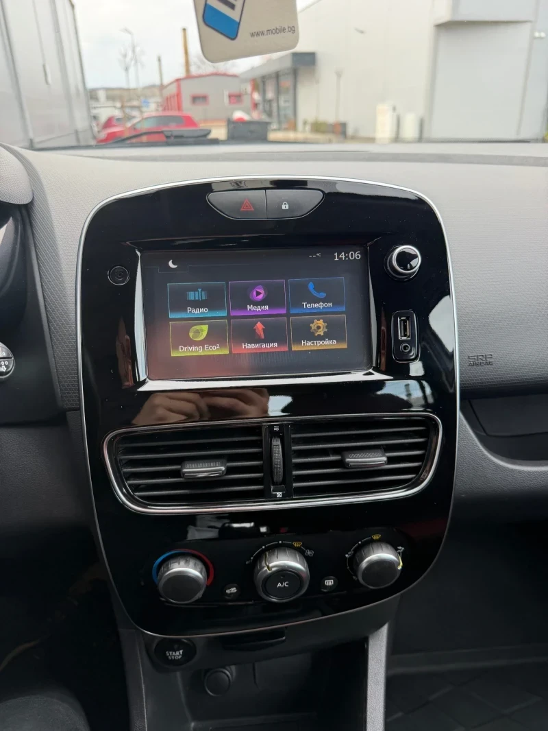 Renault Clio, снимка 11 - Автомобили и джипове - 55003081