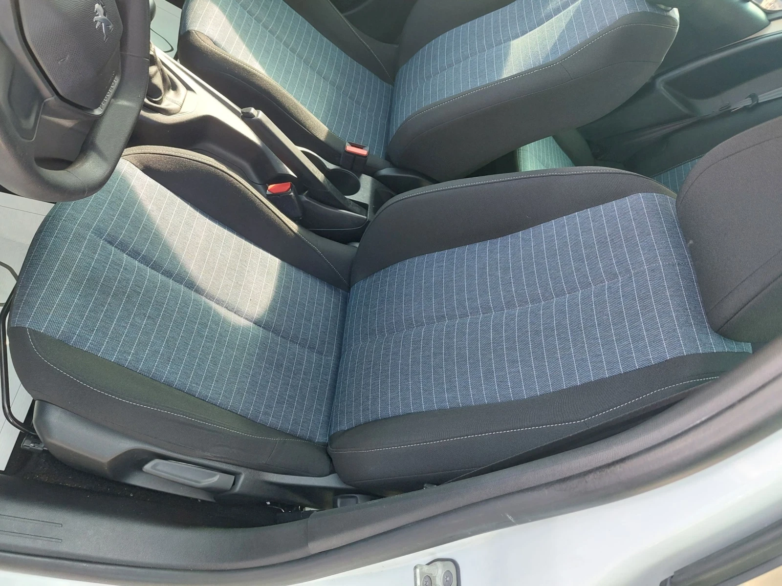 Peugeot 208 1.5 HDI Euro 6 | Mobile.bg   11