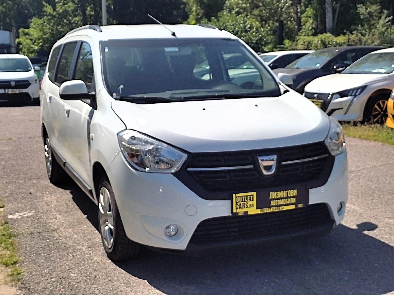 Dacia Lodgy 1, 6 MPI 102 к.с. 6+ 1 - изображение 2