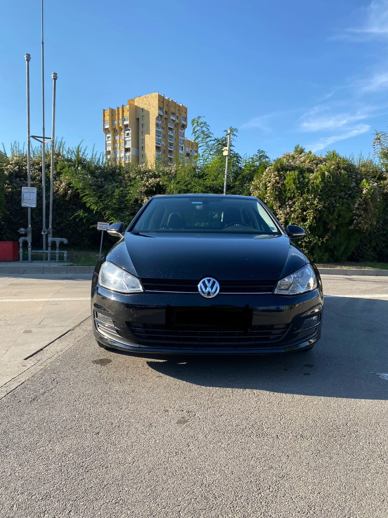 VW Golf - [1] 