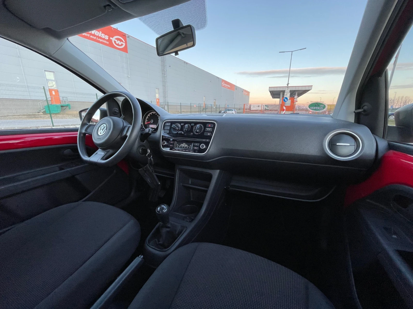 VW Up 1.0  GERMANY | Mobile.bg   13