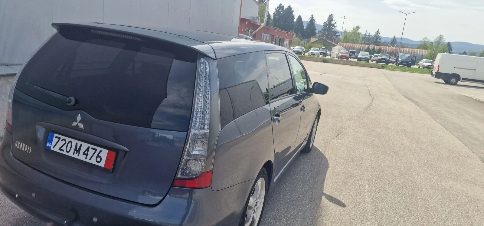 Mitsubishi Grandis 2.4 газ/бензин  - изображение 4