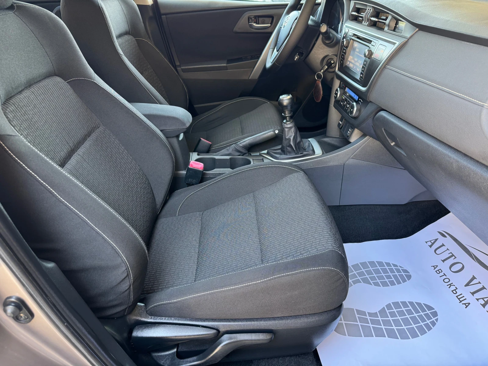 Toyota Auris 1.4 D-4D* 90 kc* 2015 * * EURO 5B | Mobile.bg   14