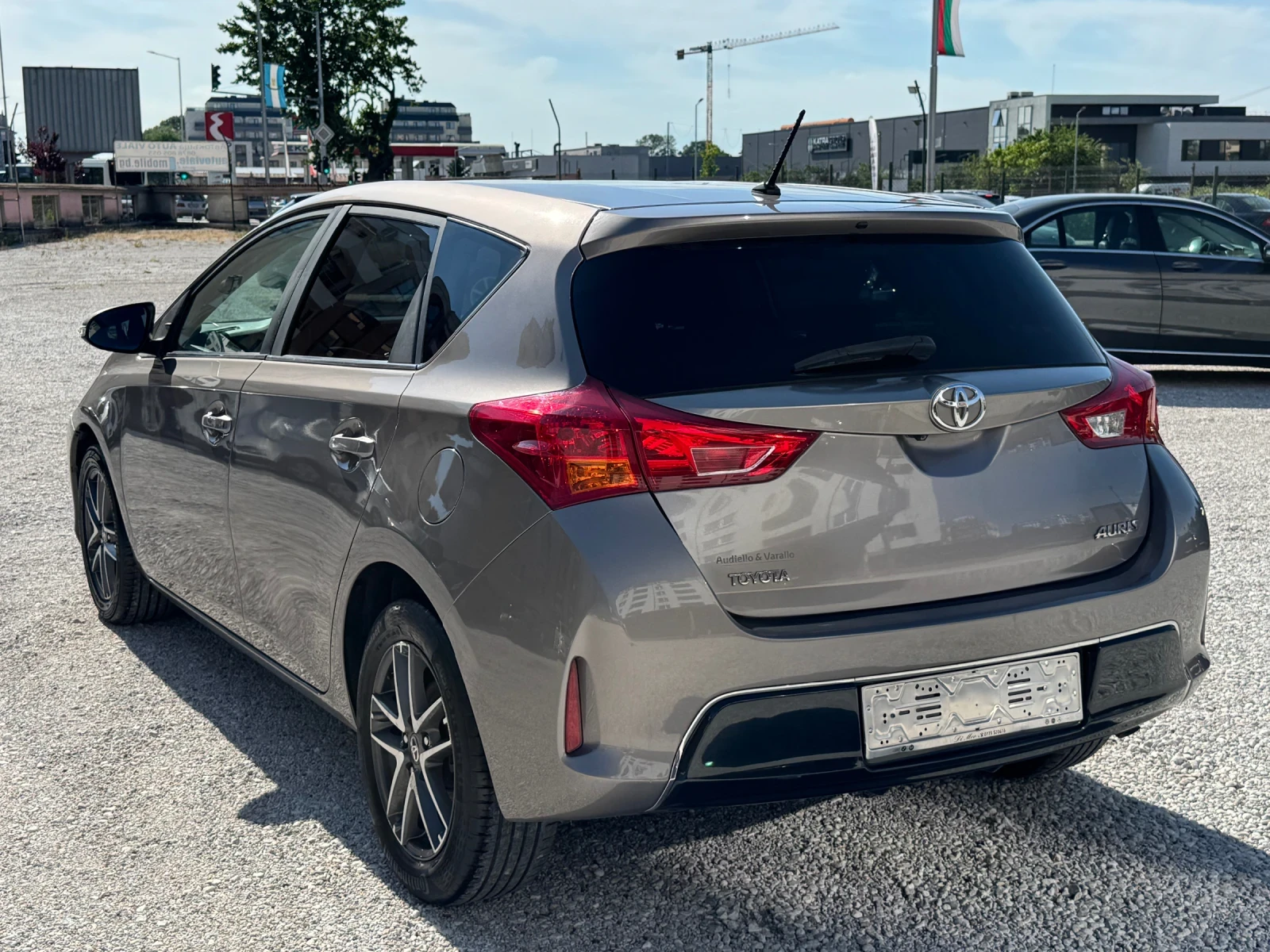 Toyota Auris 1.4 D-4D* 90 kc* 2015 г* КАМЕРА* EURO 5B - изображение 8