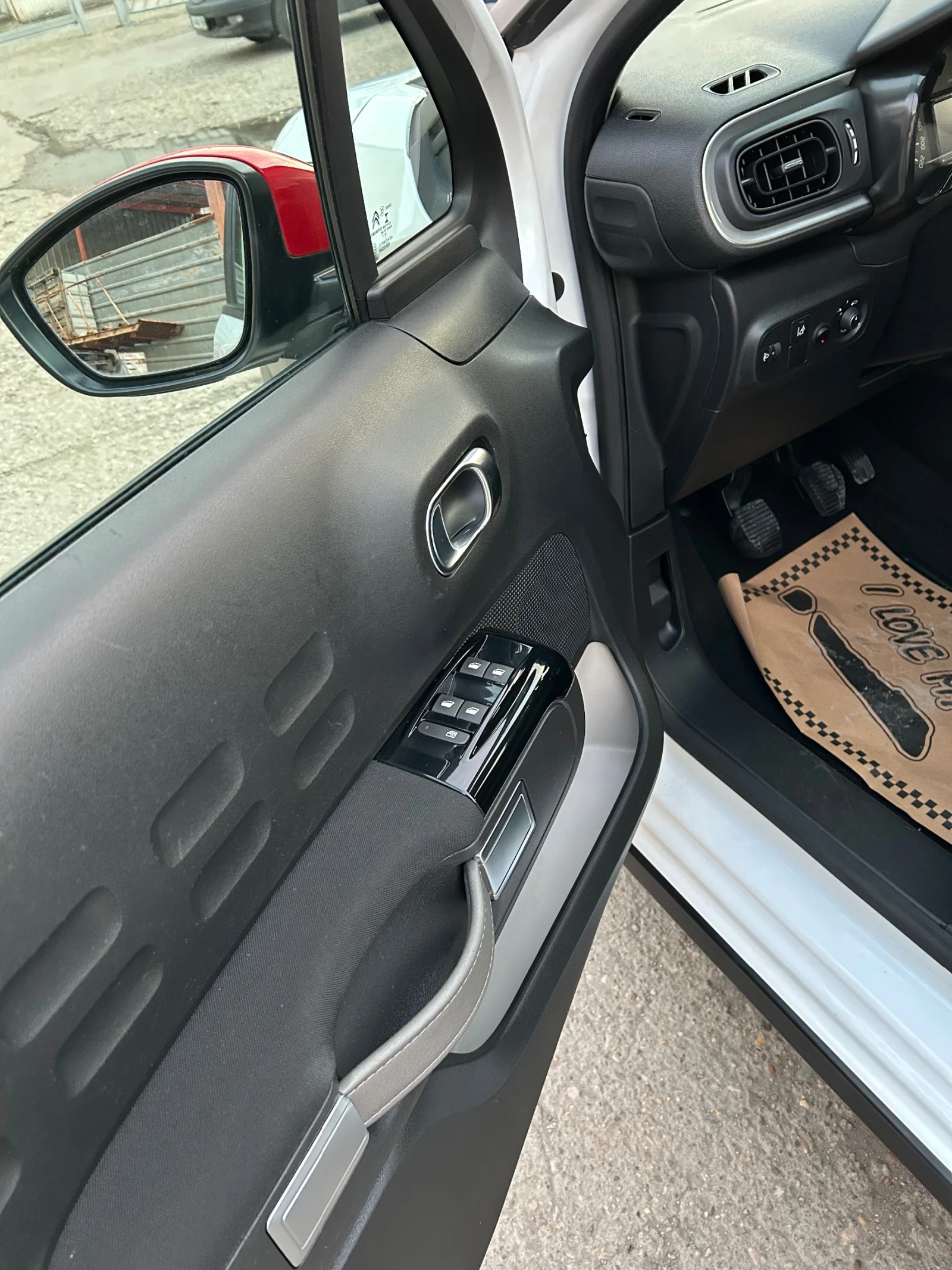 Citroen C3 1.2i 82 �� | Mobile.bg � ����������� 12