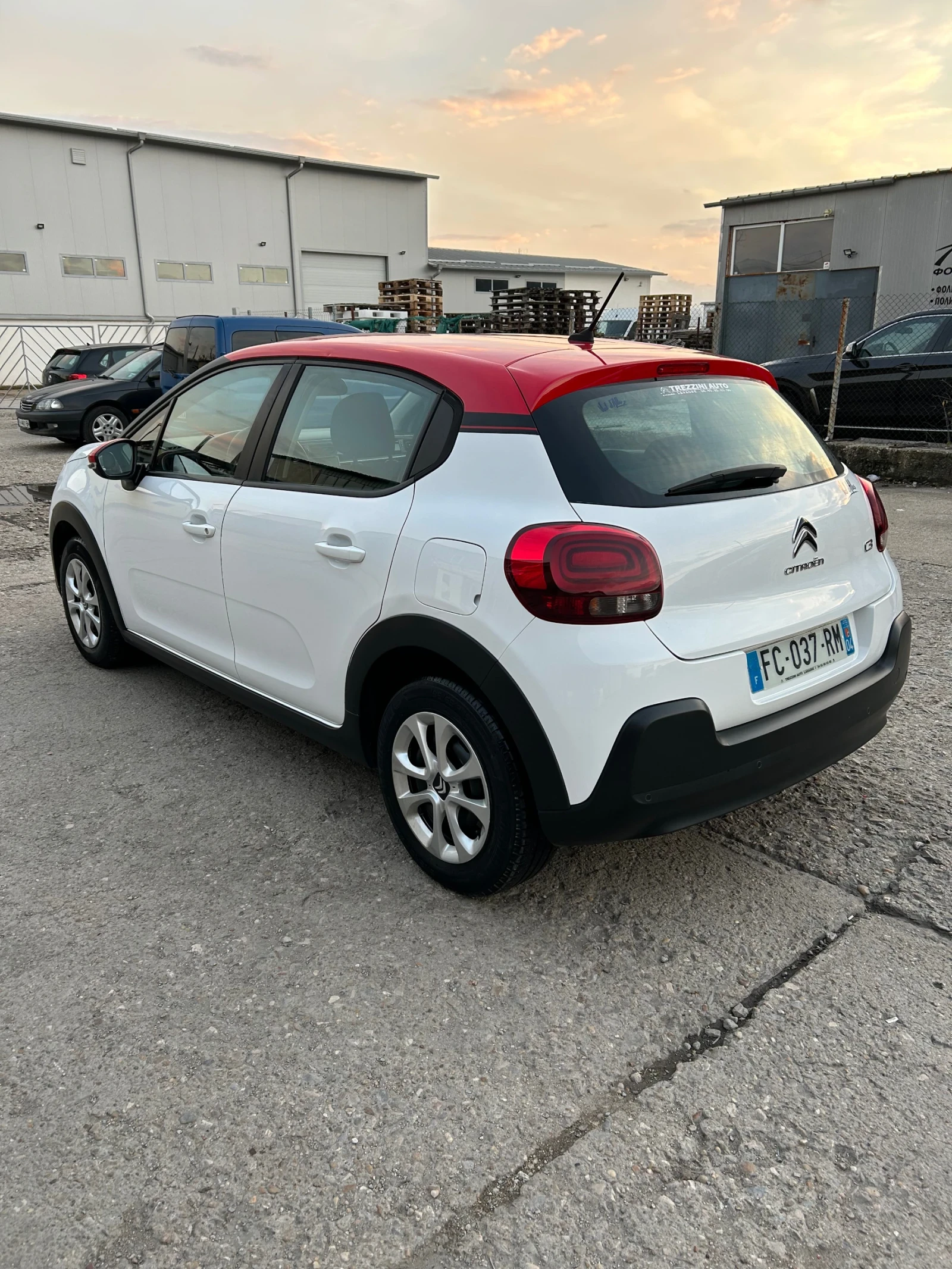 Citroen C3 1.2i 82 кс - изображение 5