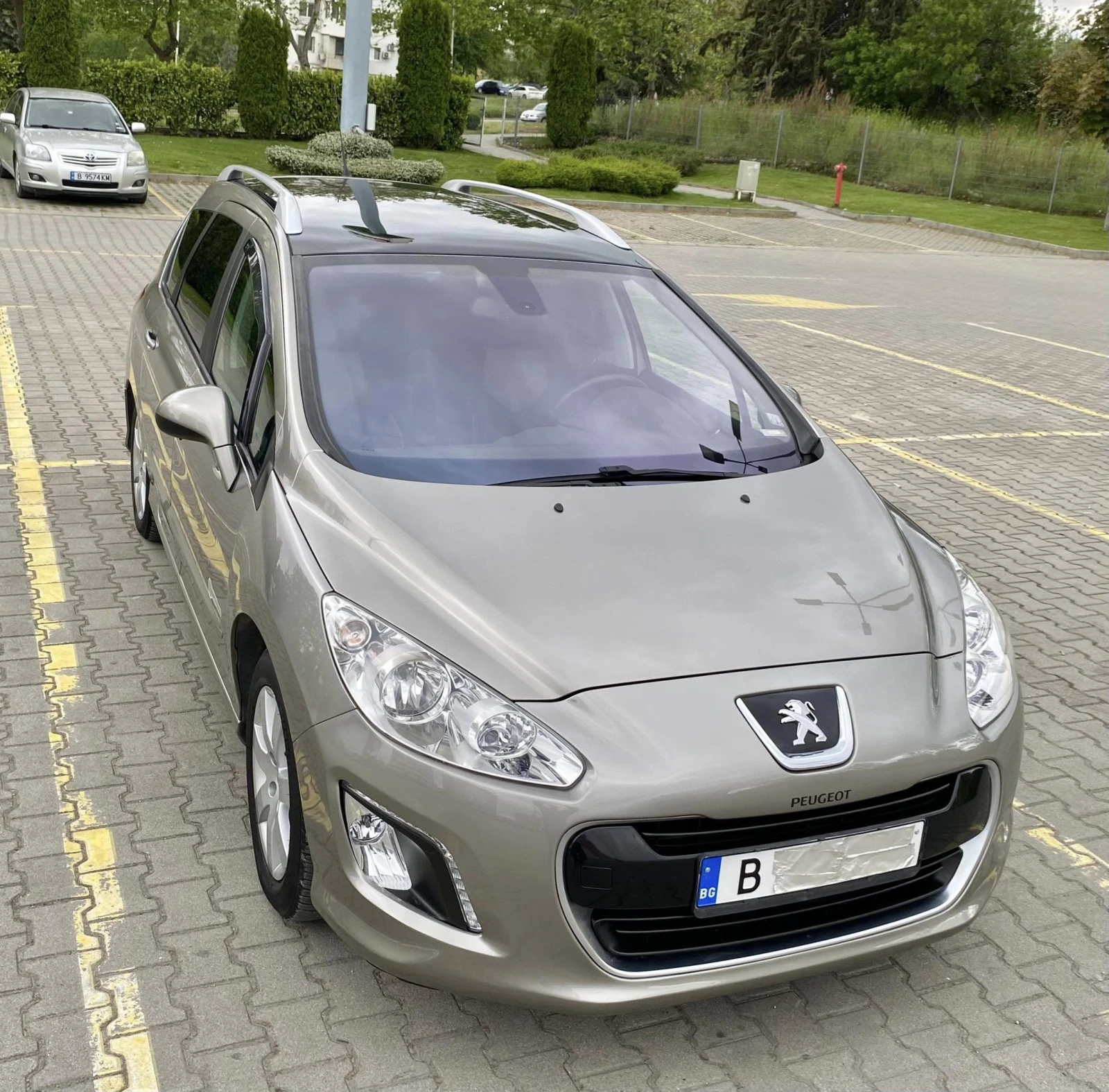 Peugeot 308 1, 6 e-HDI      (6+ 1) - изображение 2