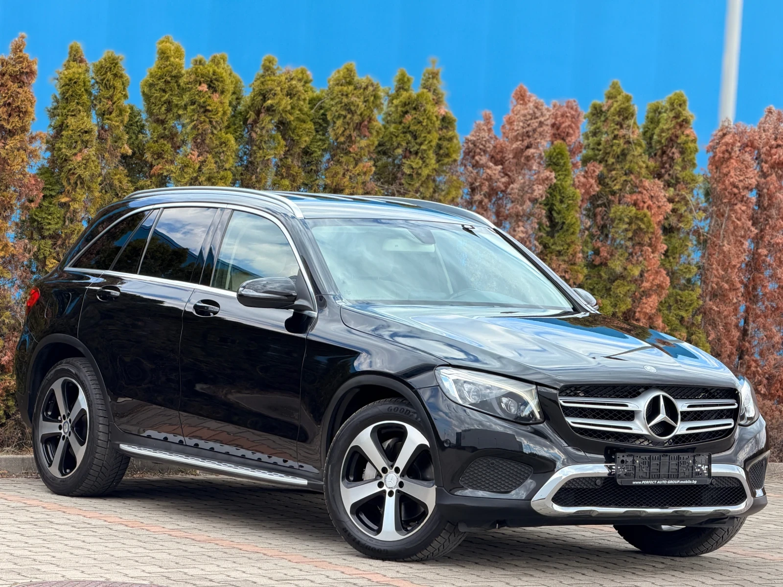 Mercedes-Benz GLC 220 2.2d-9-G-TRONIC-4MATIC-KOAЖА-КАМЕРА-НАВИ-КАТО НОВА, снимка 6 - Автомобили и джипове - 53051058
