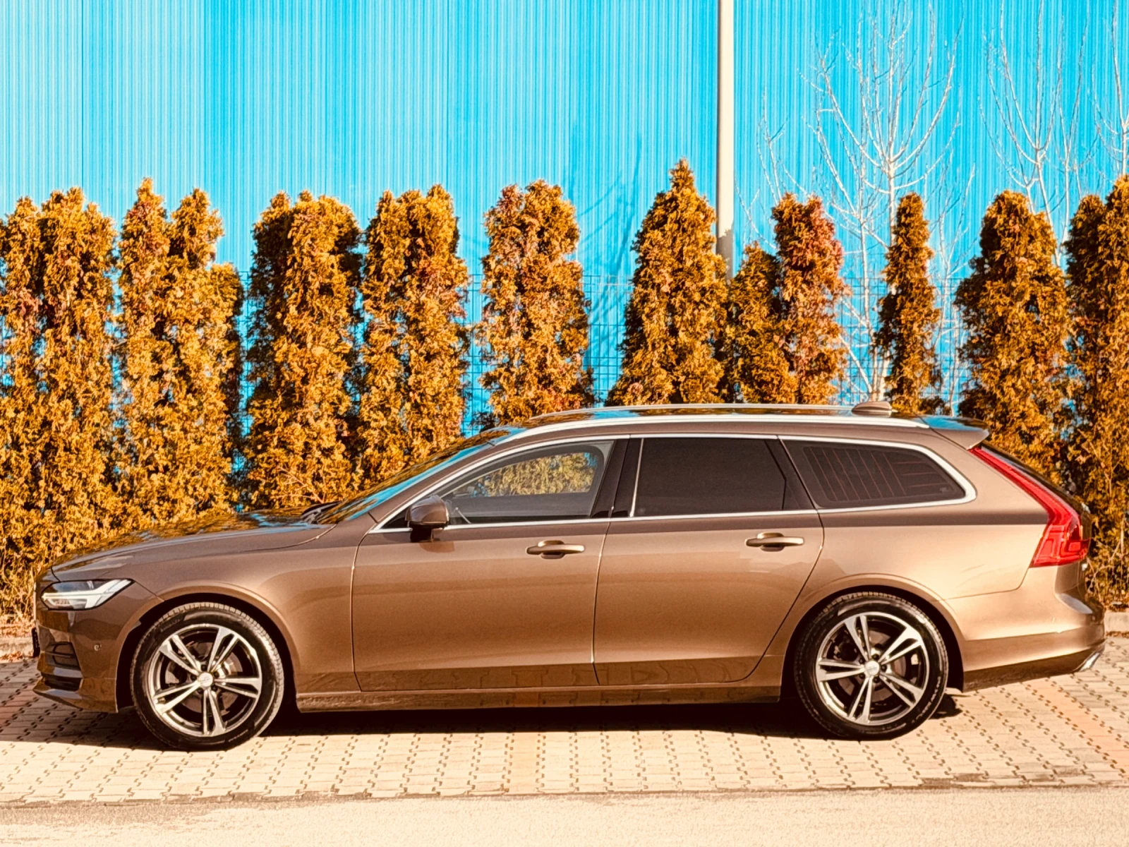 Volvo V90 2.0d-190KC-АВТОМАТ-КОЖА-LED-ЗОНИ-УНИКАЛНА-199Х.КМ- - изображение 8