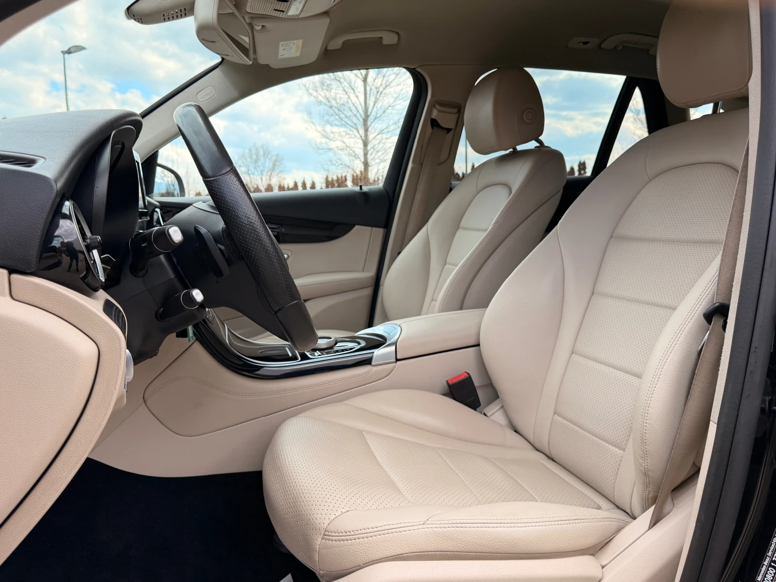 Mercedes-Benz GLC 220 2.2d-9-G-TRONIC-4MATIC-KOAЖА-КАМЕРА-НАВИ-КАТО НОВА, снимка 11 - Автомобили и джипове - 53051058