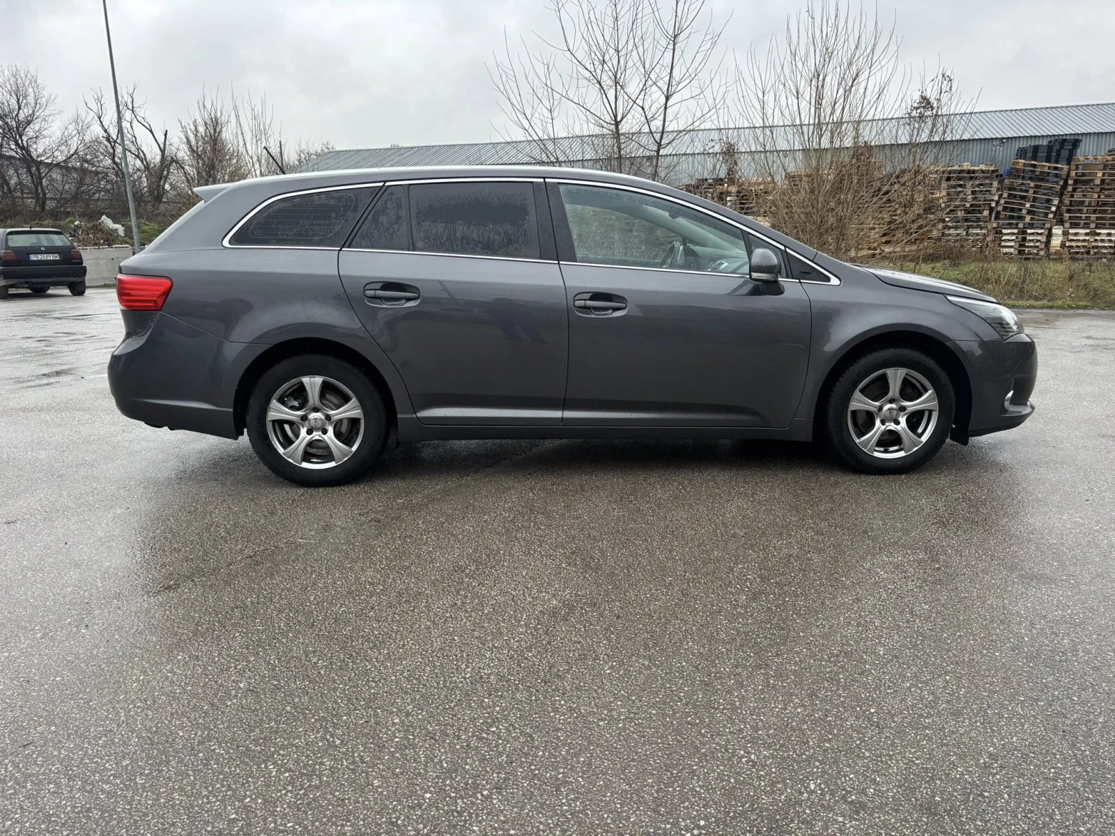 Toyota Avensis 1, 8 БЕНЗИН EURO5 - изображение 5