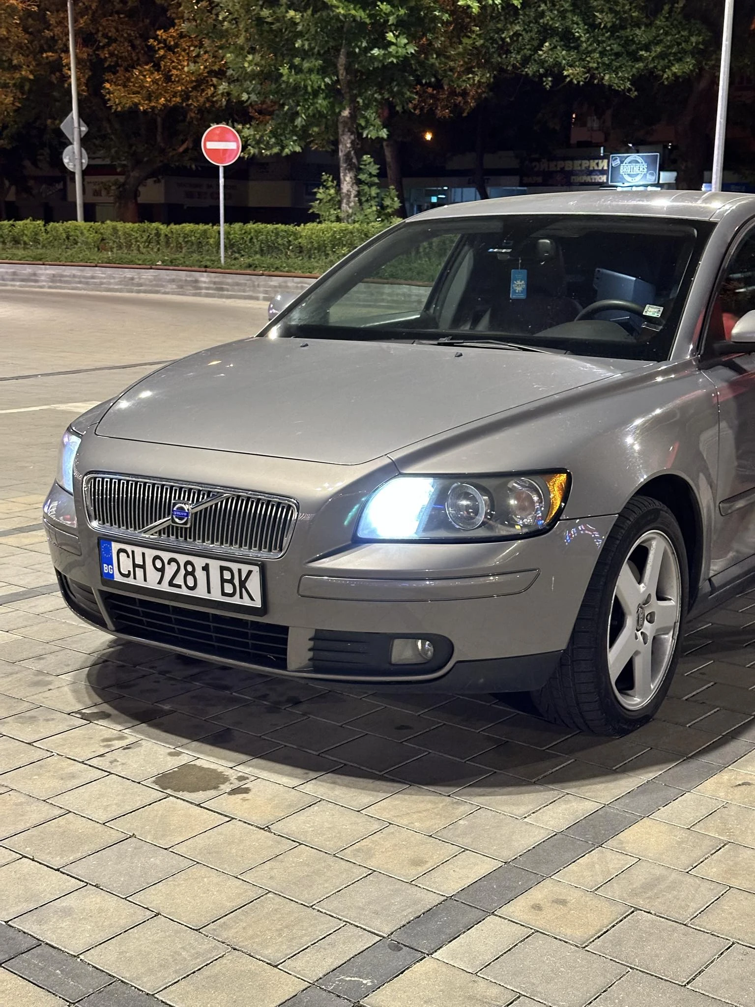 Volvo V50