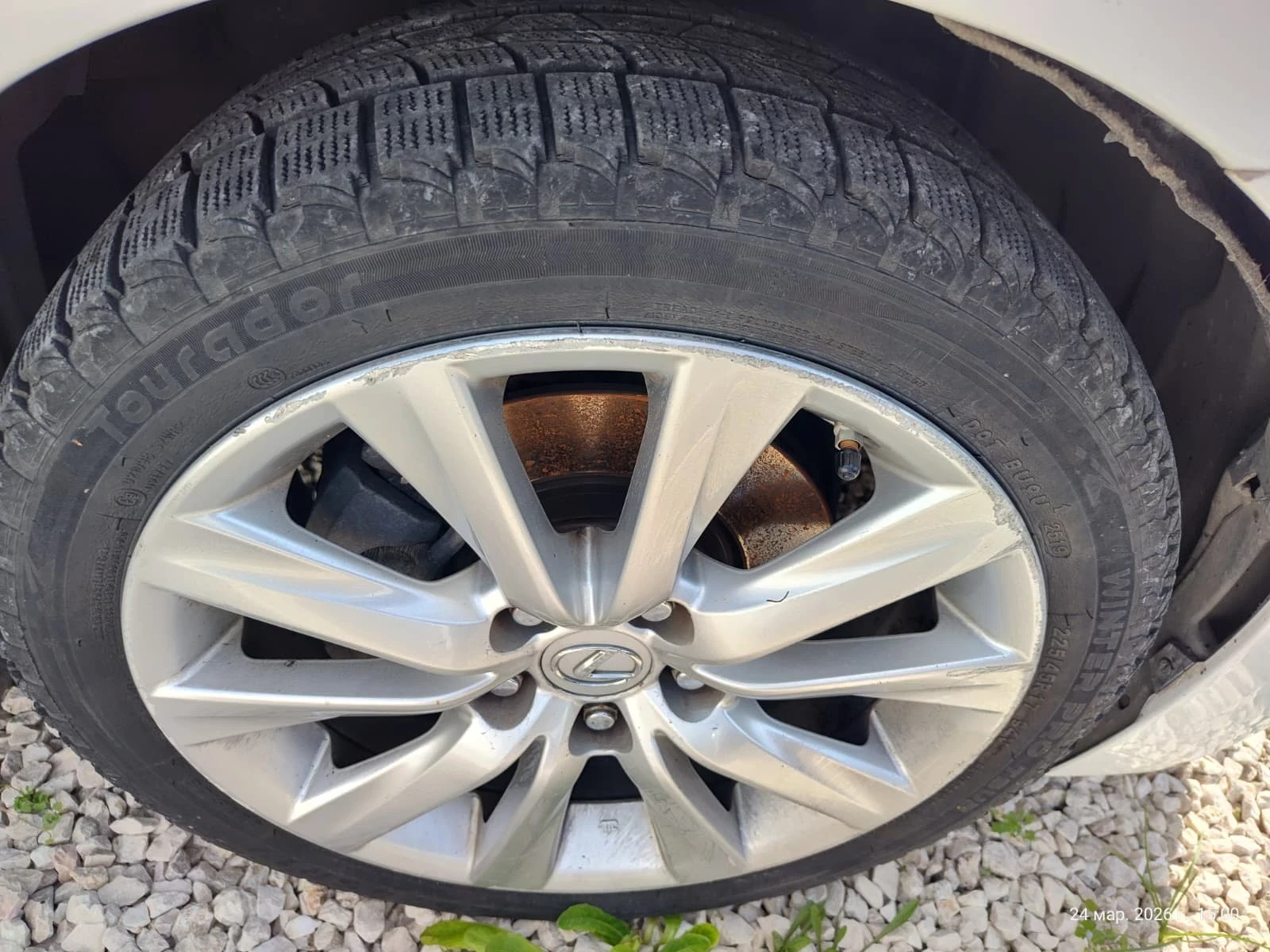 Lexus IS Hybrid Executive, снимка 8 - Автомобили и джипове - 53969884