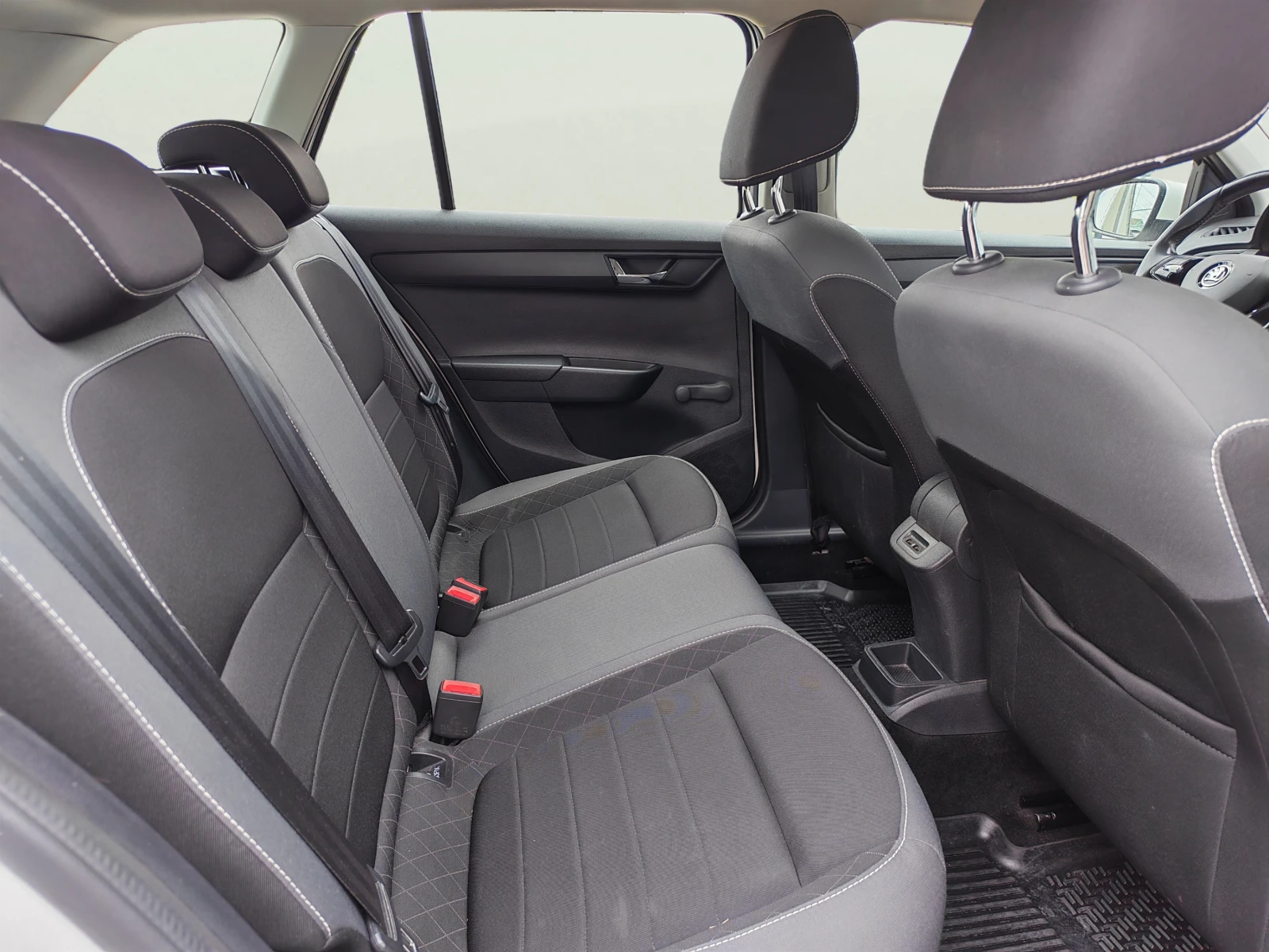 Skoda Fabia 1.0 TSI | Mobile.bg � ����������� 10