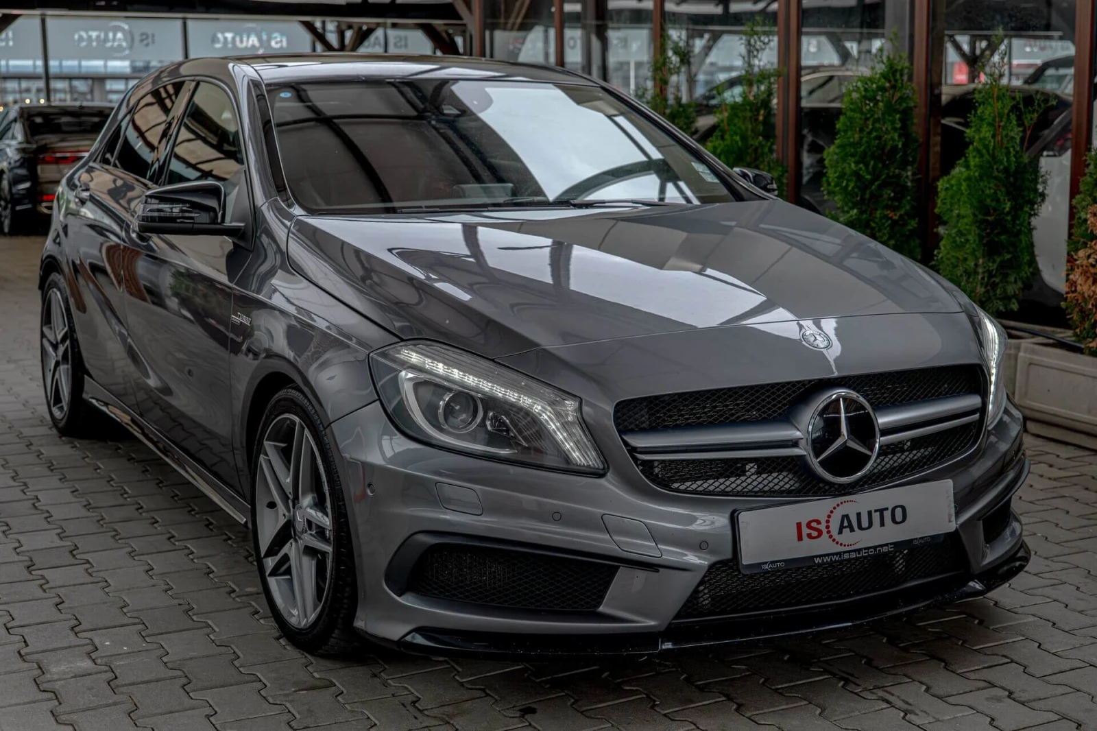 Mercedes-Benz A45 AMG 4Matic/F1/Harman Kardon/Камера/Карбон/Подгрев, снимка 3 - Автомобили и джипове - 54663465