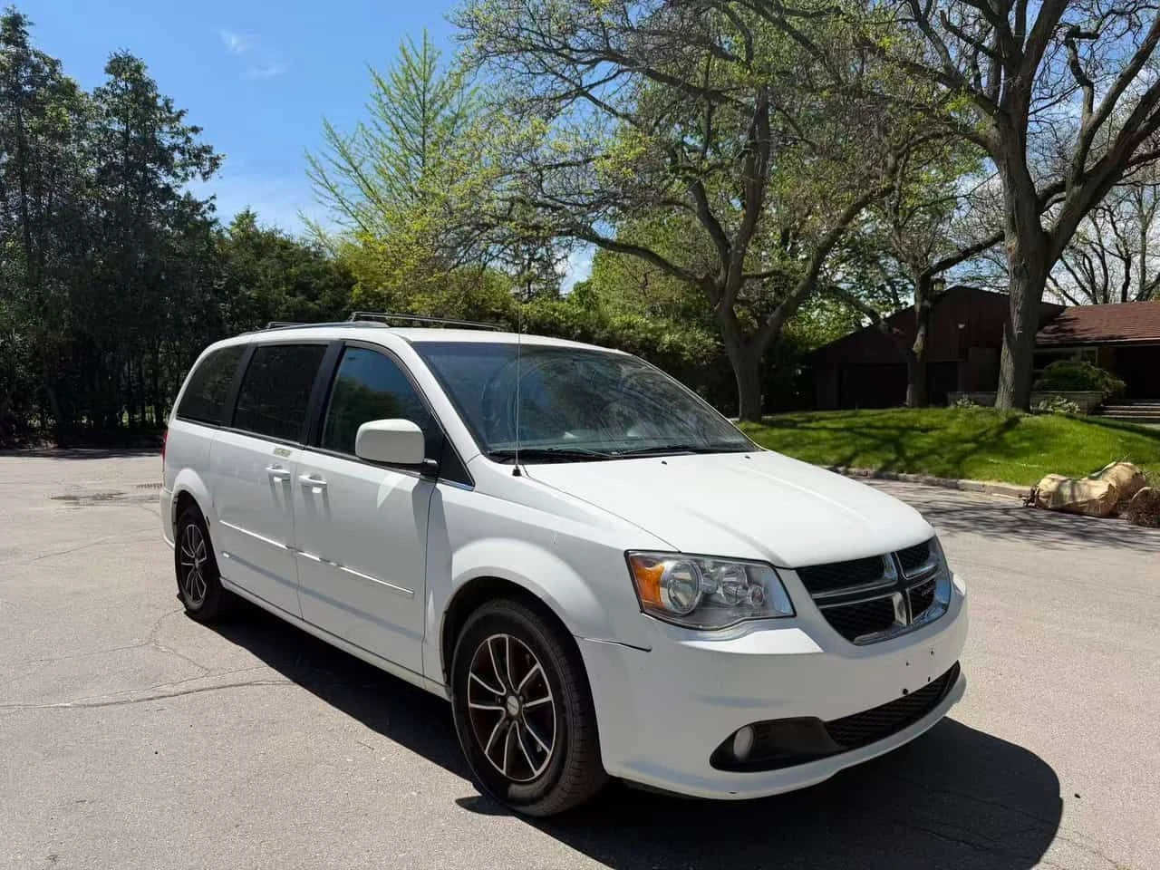 Dodge Caravan SXT Premium Plus| ��� �����| CARFAX| ���������� | Mobile.bg � ����������� 3