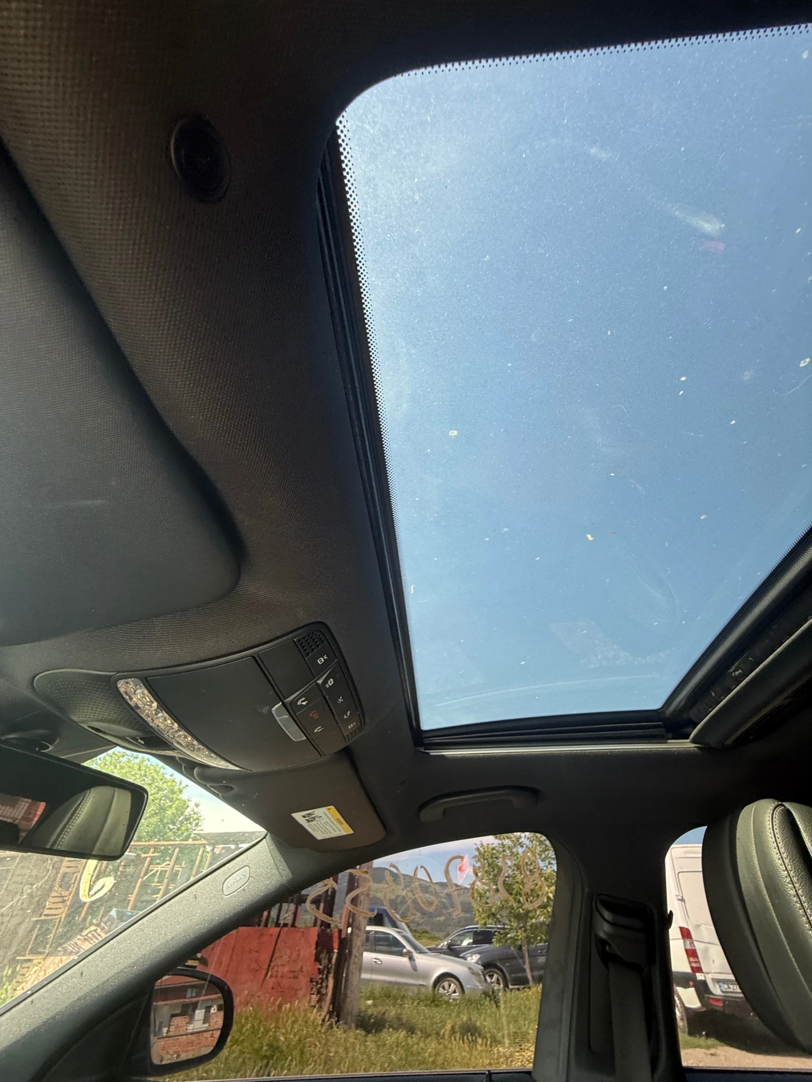 Mercedes-Benz E 300, снимка 9 - Автомобили и джипове - 54792680