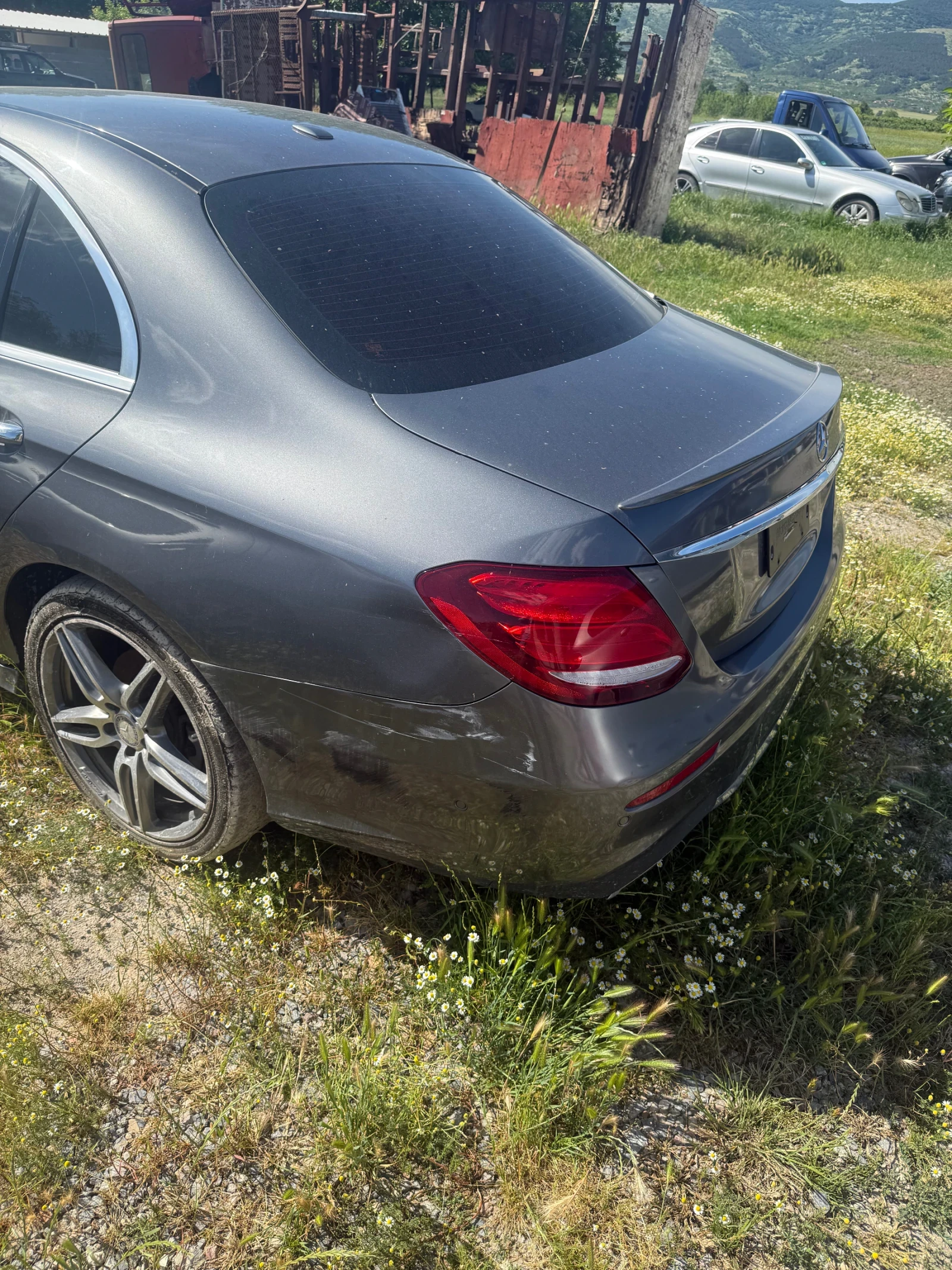 Mercedes-Benz E 300, снимка 6 - Автомобили и джипове - 54792680