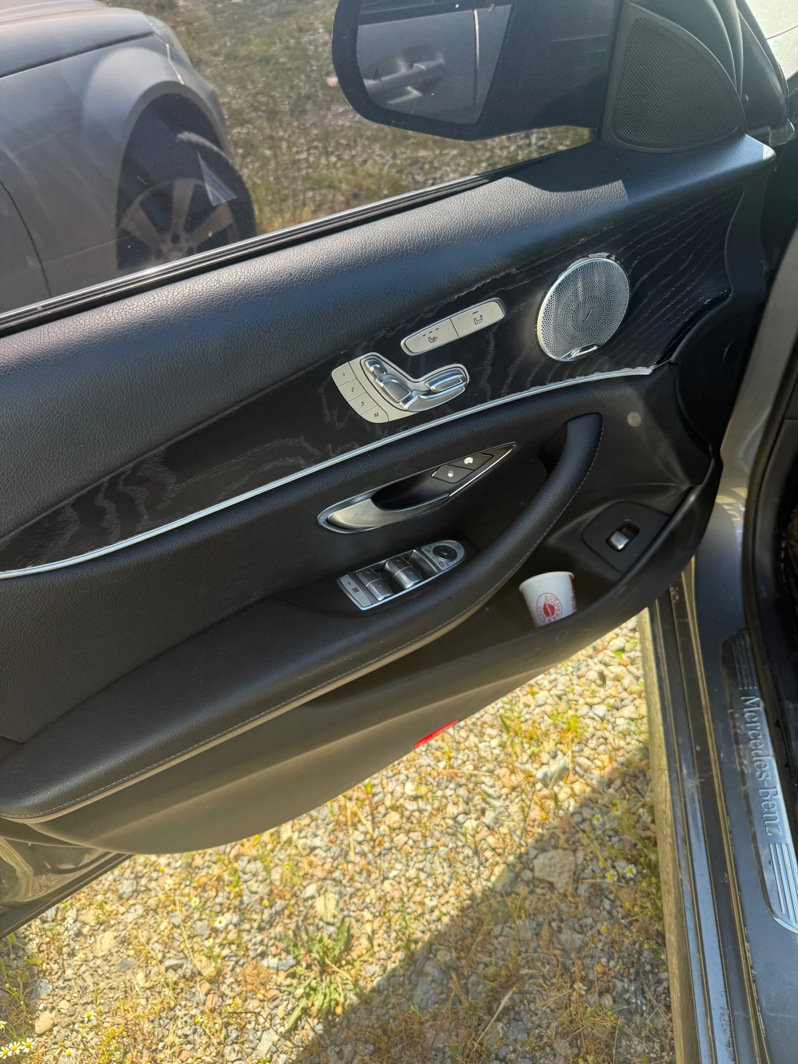 Mercedes-Benz E 300, снимка 13 - Автомобили и джипове - 54792680