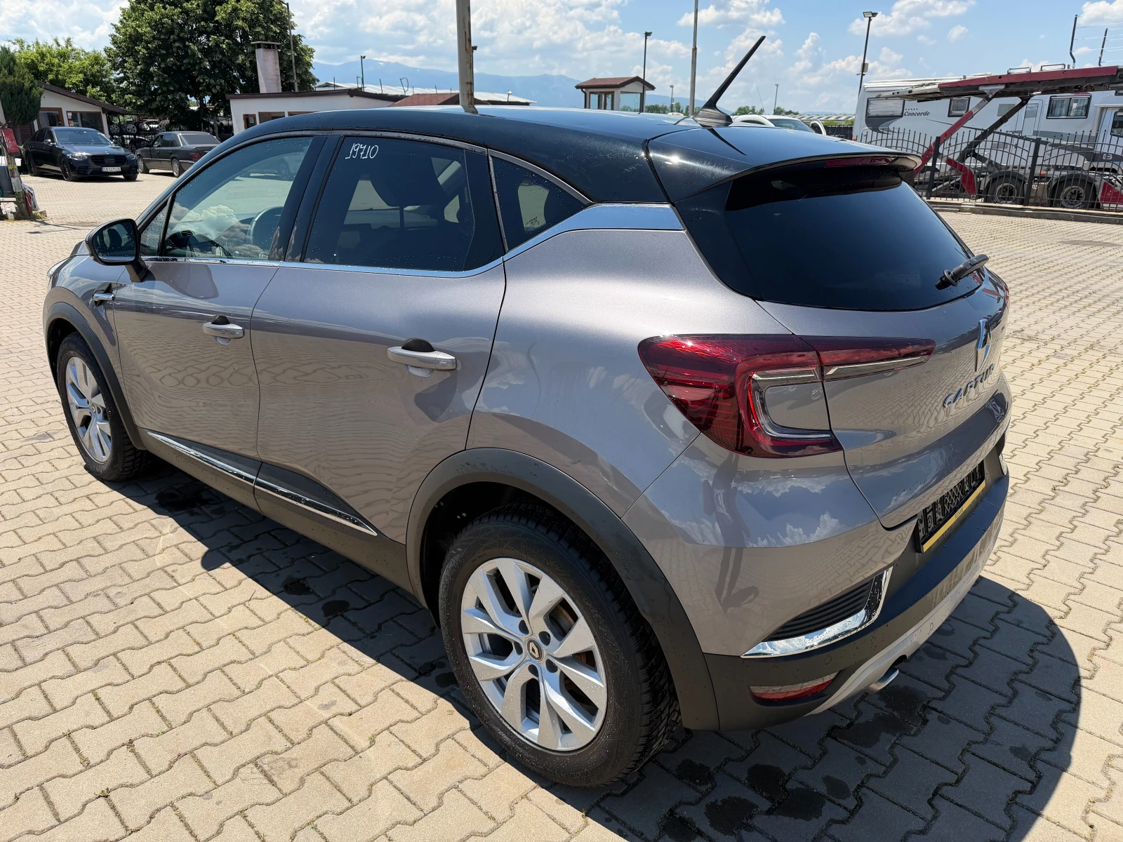 Renault Captur 1.3Tce HYBRID AVTOMAT/KOJA/NAVI EURO 6, снимка 8 - Автомобили и джипове - 54835842
