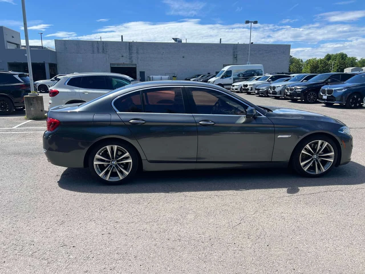 BMW 535 * xDrive * SOFT CLOSE* HUD* 360* DIGITAL, снимка 3 - Автомобили и джипове - 54996113