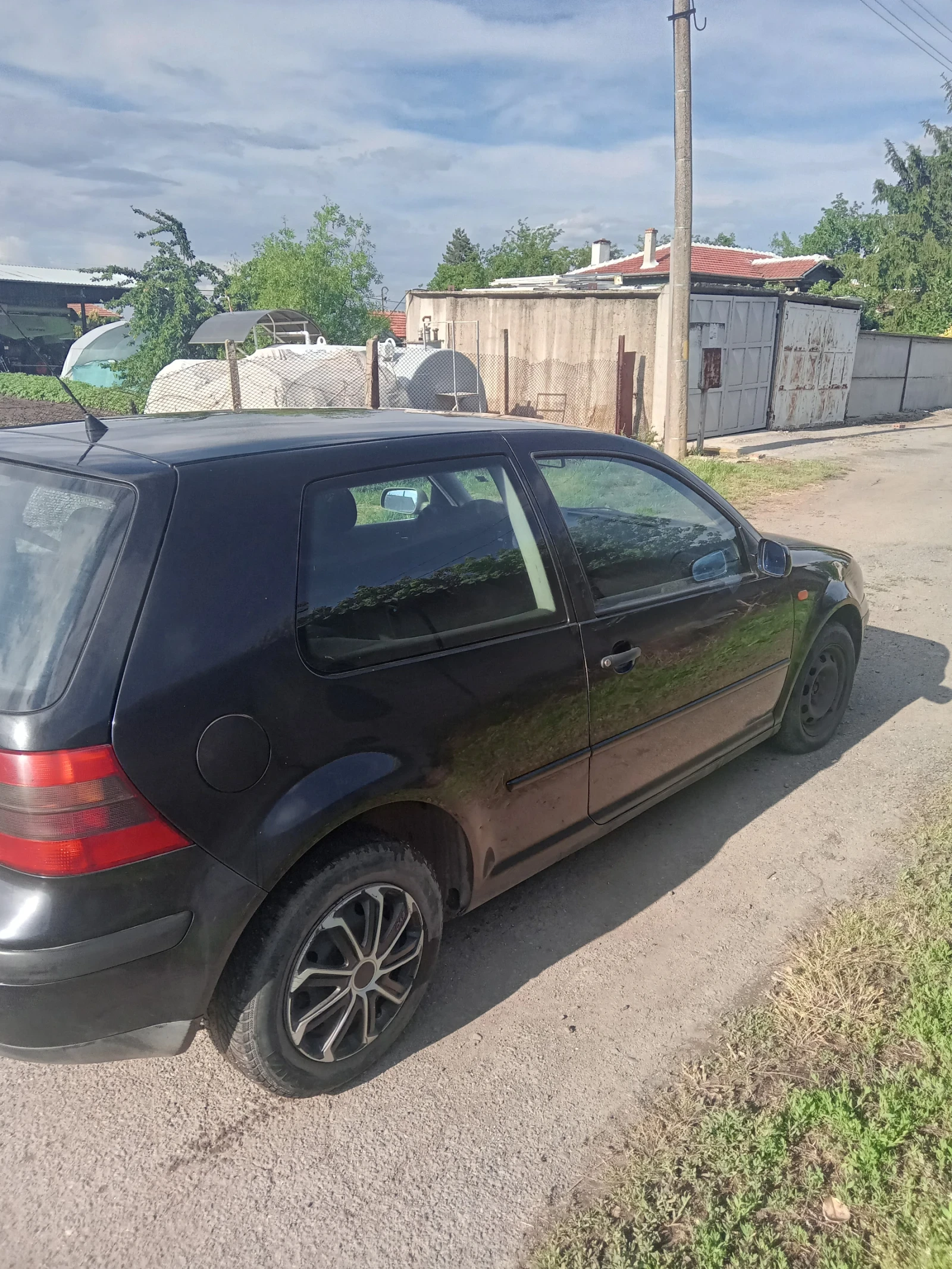 VW Golf, снимка 4 - Автомобили и джипове - 55008138