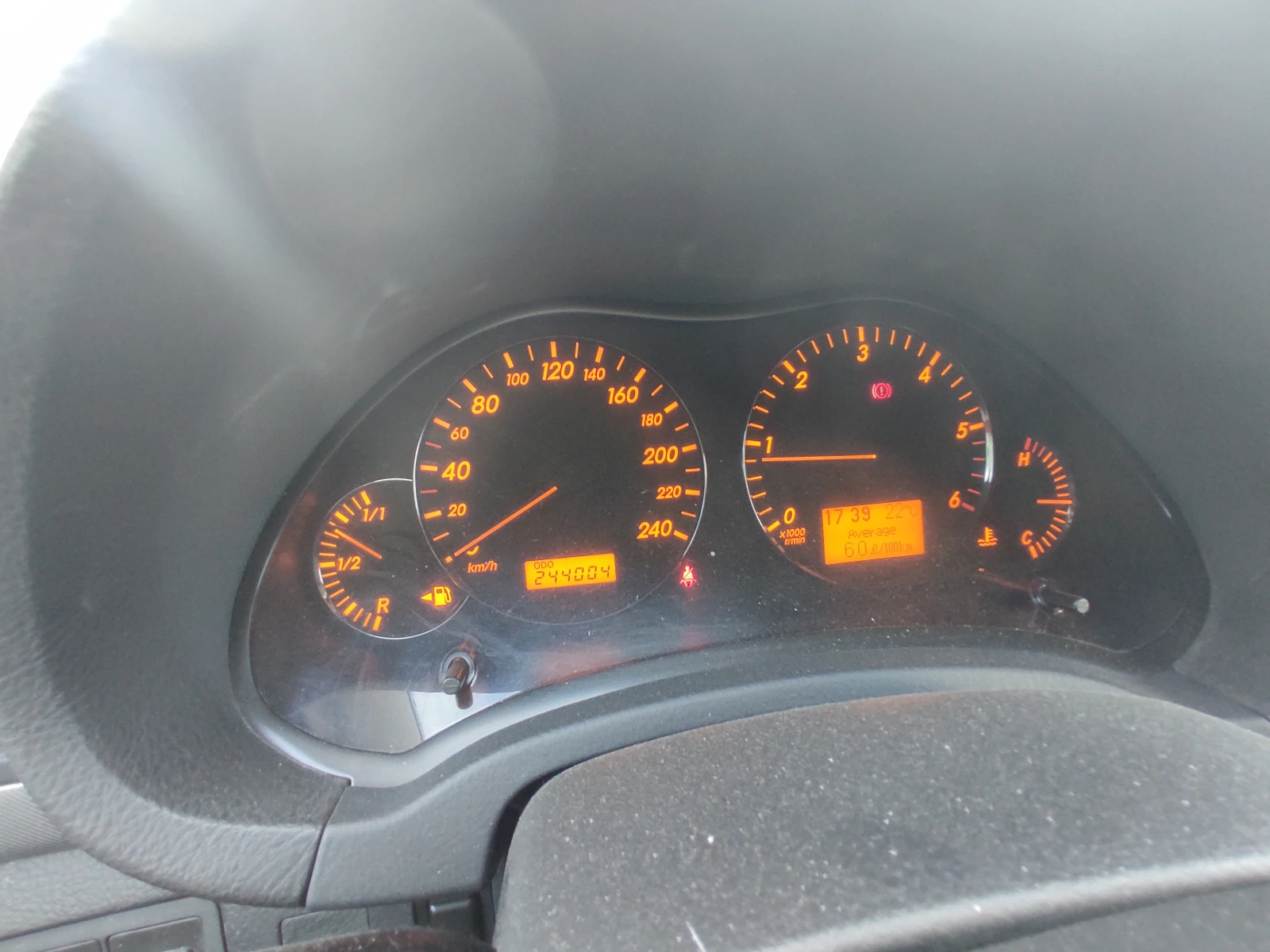 Toyota Avensis, снимка 7 - Автомобили и джипове - 55084605