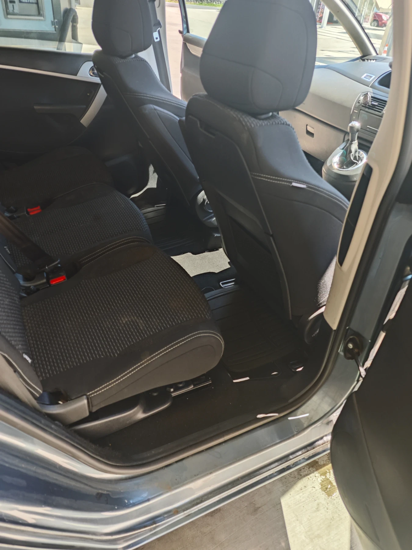 Citroen C4 Picasso, снимка 12 - Автомобили и джипове - 55839570