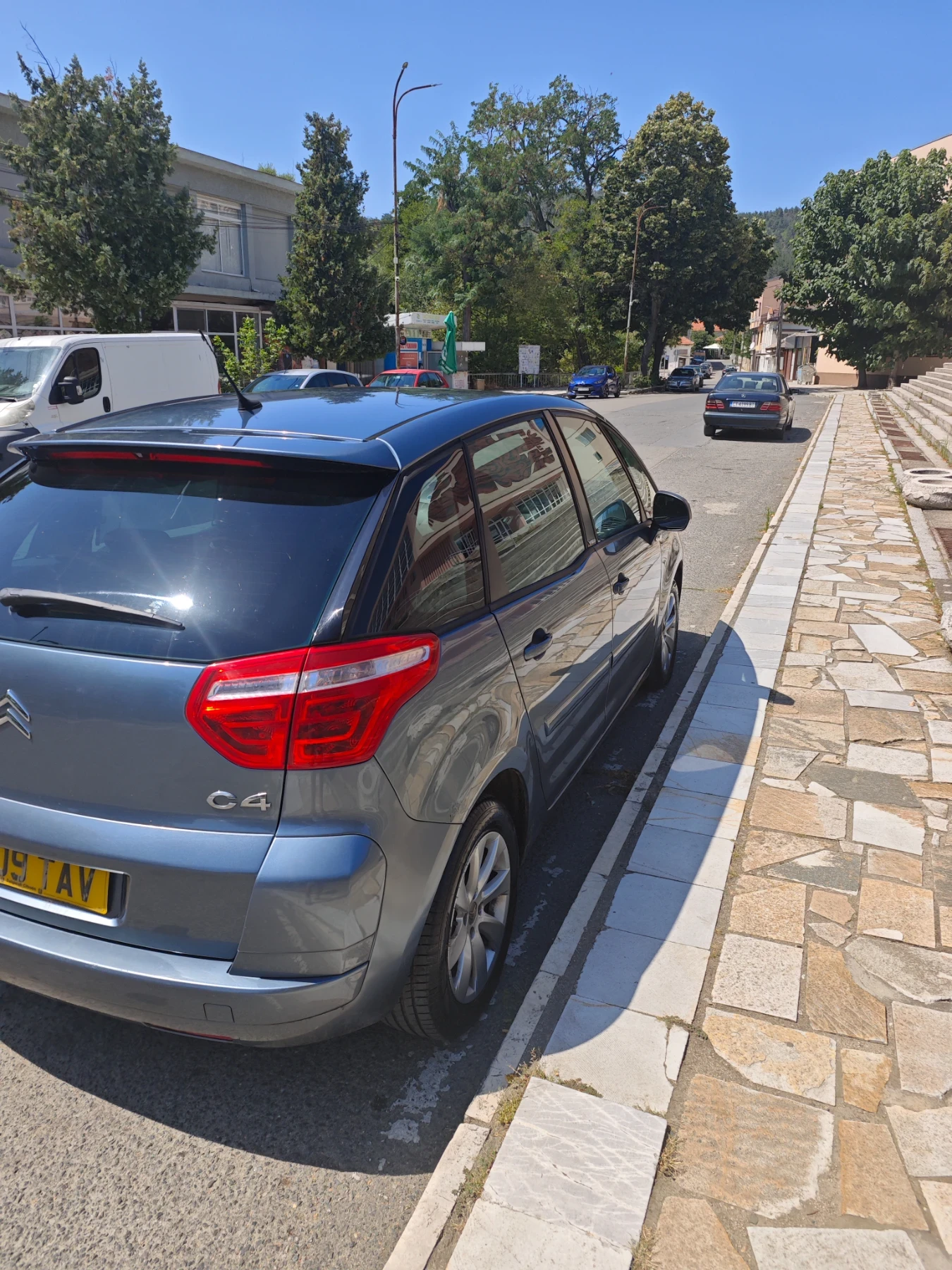 Citroen C4 Picasso, снимка 5 - Автомобили и джипове - 55839570