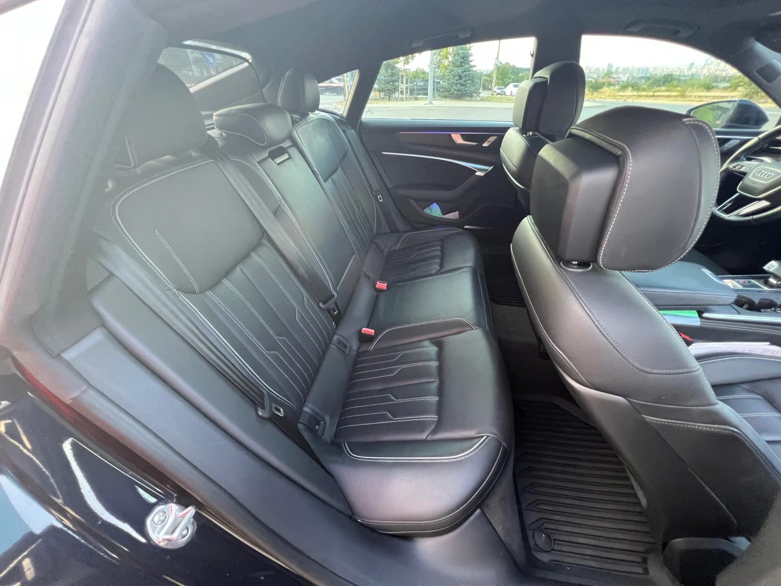 Audi A7 Уникат ! Фул екстри facelift Laser Bang and Olufse, снимка 15 - Автомобили и джипове - 55590231