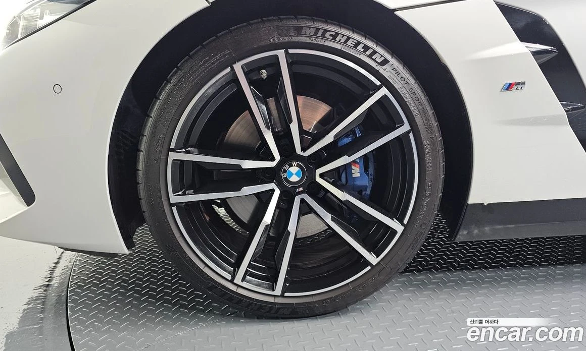 BMW Z4 sDrive20i M Sport, снимка 4 - Автомобили и джипове - 55668939