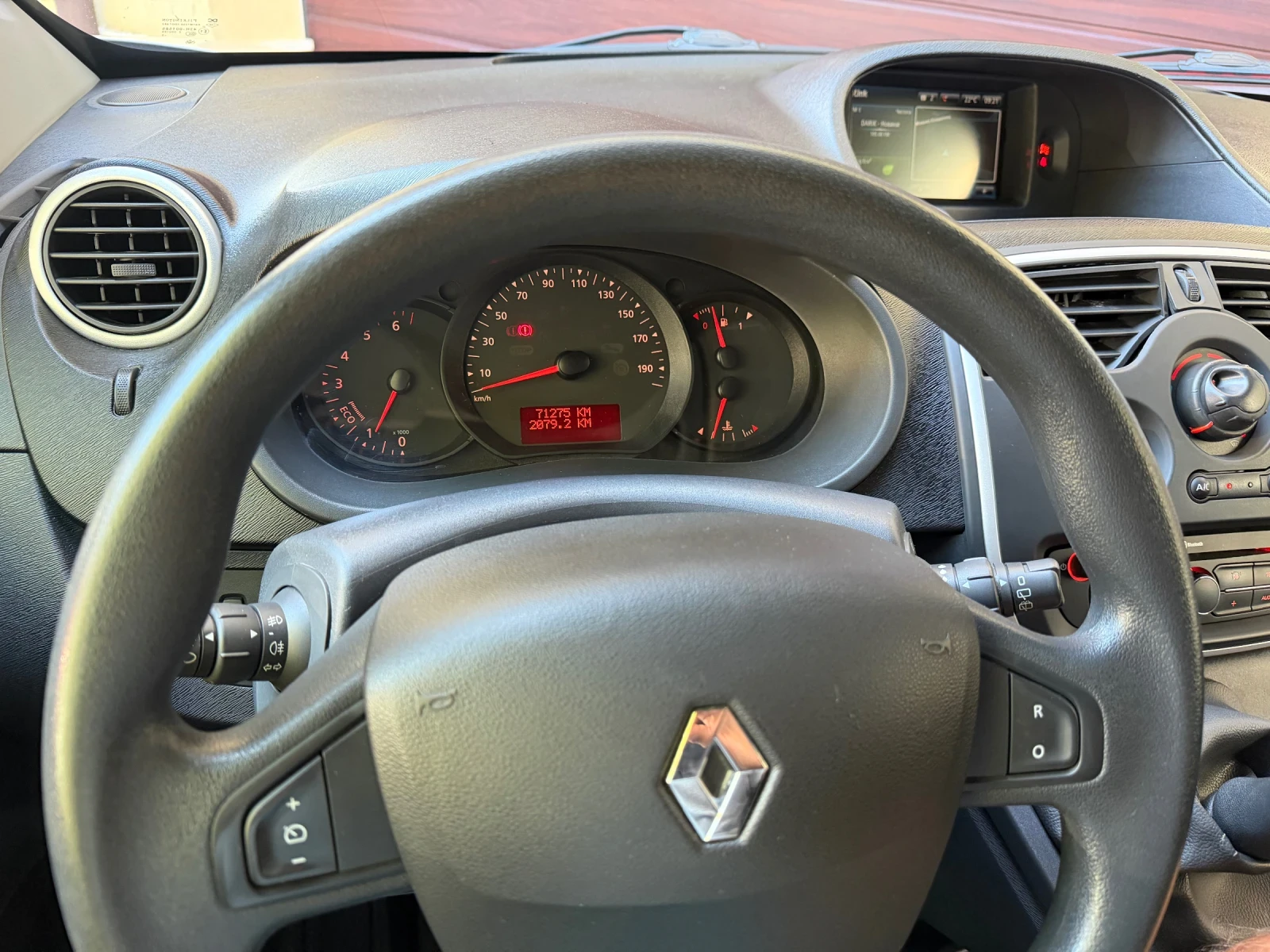 Renault Kangoo 1.5dCi-90ps-71хил.км, снимка 10 - Автомобили и джипове - 55780079
