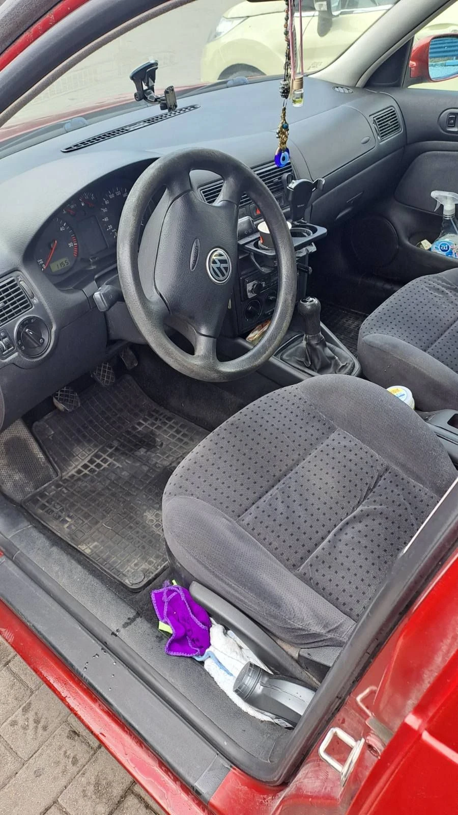 VW Golf 1.9 TDI, снимка 7 - Автомобили и джипове - 56058506