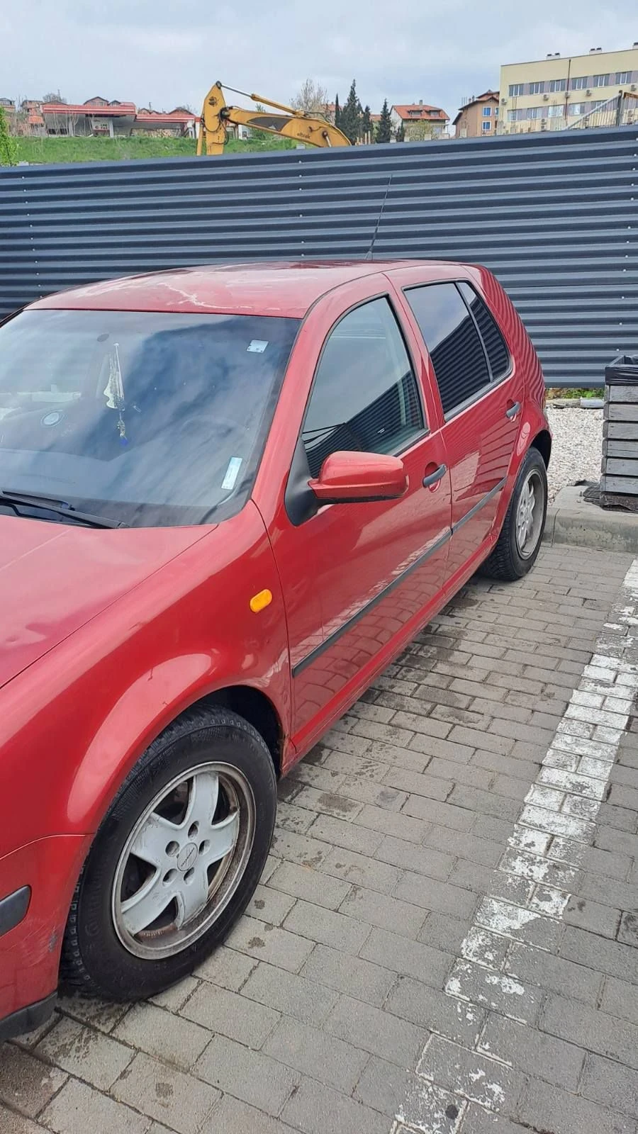 VW Golf 1.9 TDI, снимка 4 - Автомобили и джипове - 56058506