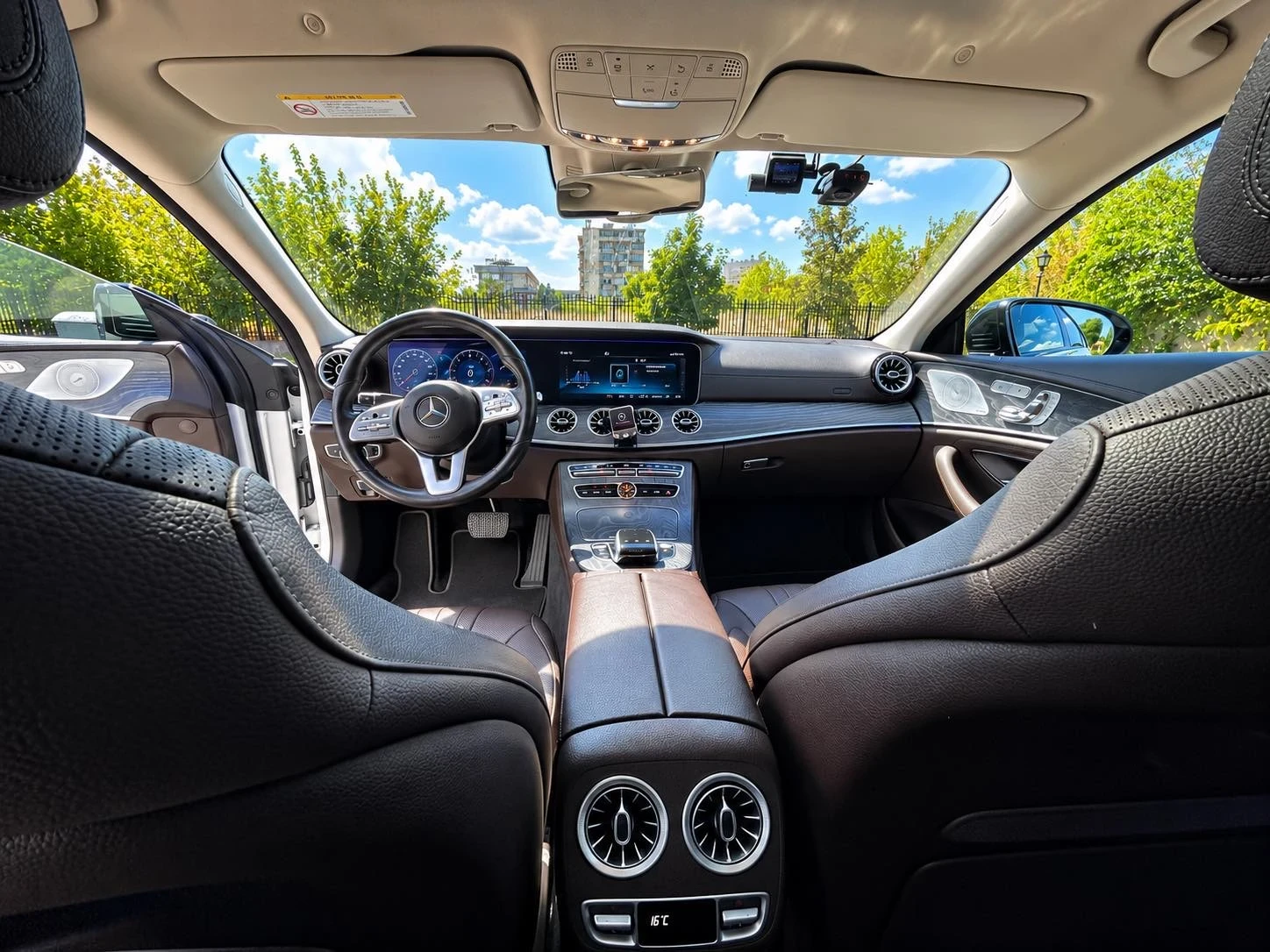 Mercedes-Benz CLS 400 4 matic/Distronic/Multibeam, снимка 8 - Автомобили и джипове - 56074103