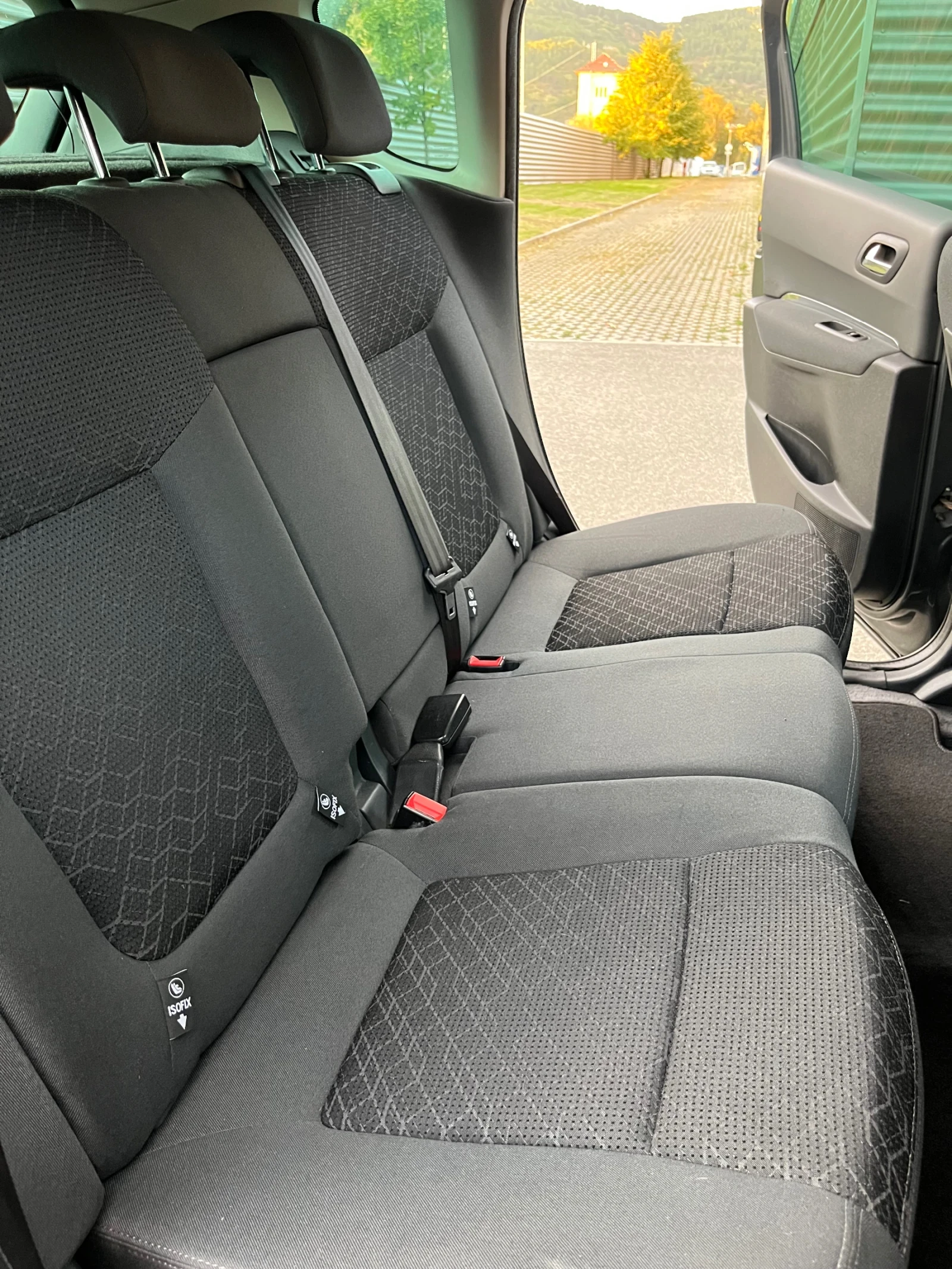 Peugeot 3008 1.6 BlueHDI Euro6B Facelift Navi LED | Mobile.bg � ����������� 15