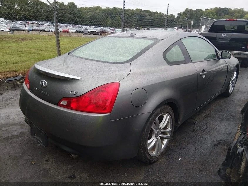 Infiniti G37, снимка 4 - Автомобили и джипове - 56726826