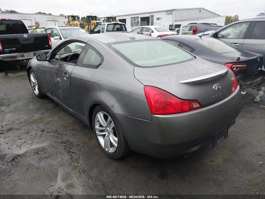 Infiniti G37, снимка 3 - Автомобили и джипове - 56726826