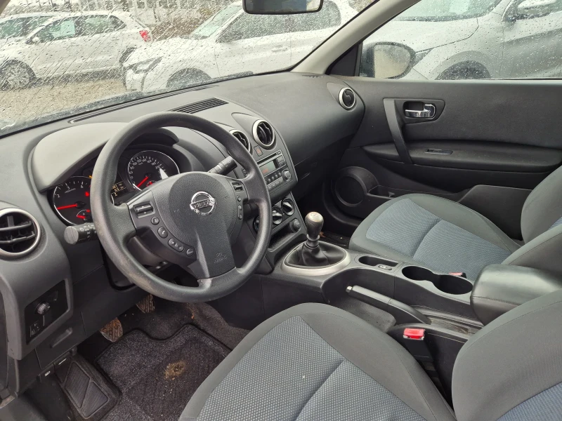 Nissan Qashqai 1.5 dci, снимка 6 - Автомобили и джипове - 48452181