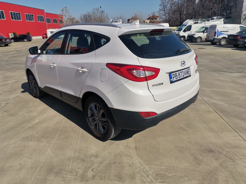 Hyundai IX35 FACE-КОЖА-LED, снимка 3 - Автомобили и джипове - 49360123