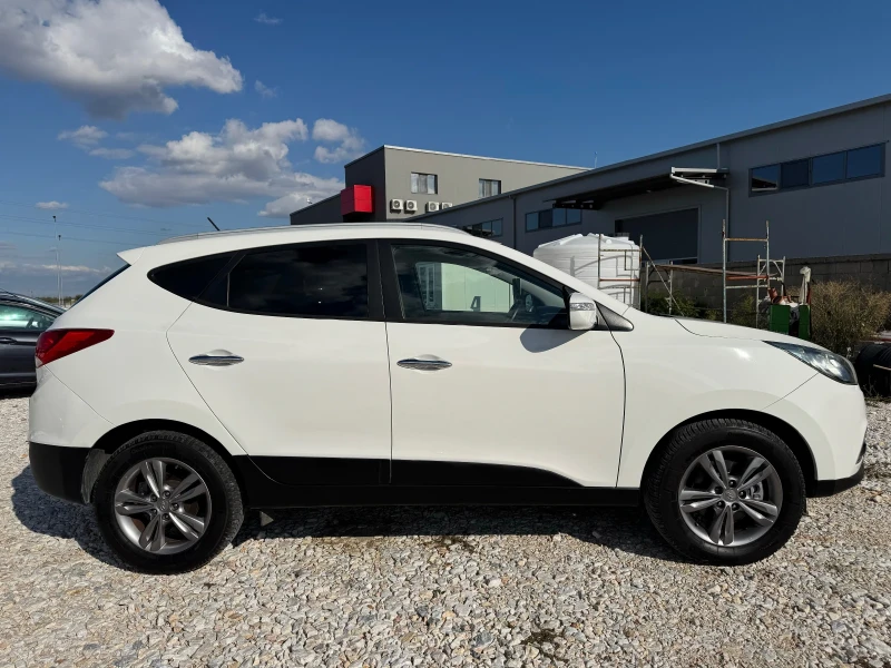 Hyundai IX35 1.7 CRDi XPOSSIBLE / KOJA / PODGREV / PARKTRONIC , снимка 5 - Автомобили и джипове - 52011516
