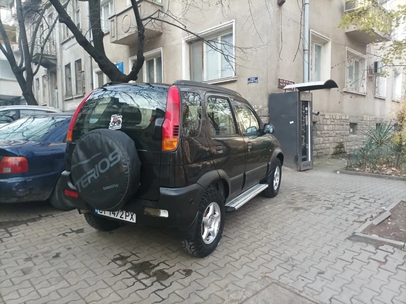 Daihatsu Terios, снимка 15 - Автомобили и джипове - 52856043