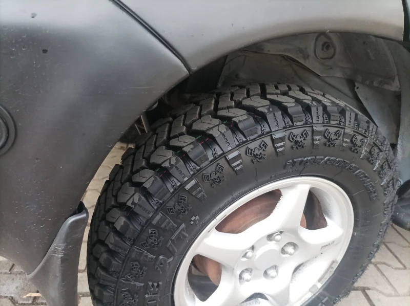 Daihatsu Terios, снимка 13 - Автомобили и джипове - 52856043