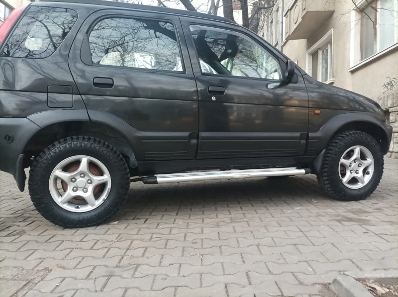 Daihatsu Terios, снимка 14 - Автомобили и джипове - 52856043