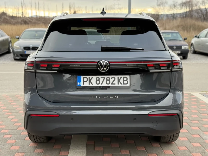 VW Tiguan 150hp* IQ DRIVE* DSG* LED* ACC* 360* VIRTUAL, снимка 4 - Автомобили и джипове - 52915976